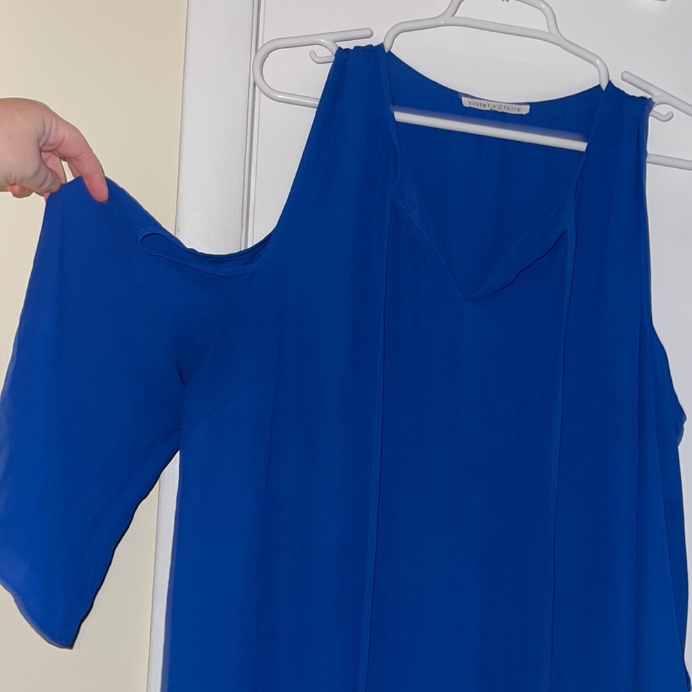 Woman’s blouse. Size 1X. Used and in great condition.